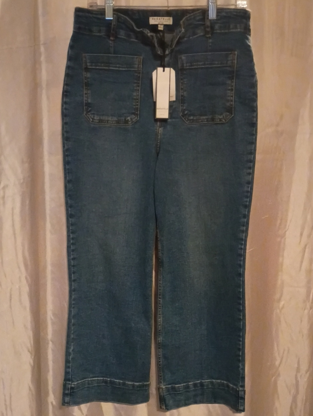 High-Rise Straight Leg Jeans in Dark Blue - Classic Everyday Style